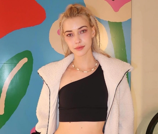 스테파니 미초바 프로필 나이 국적 학력 모델 경력 인스타