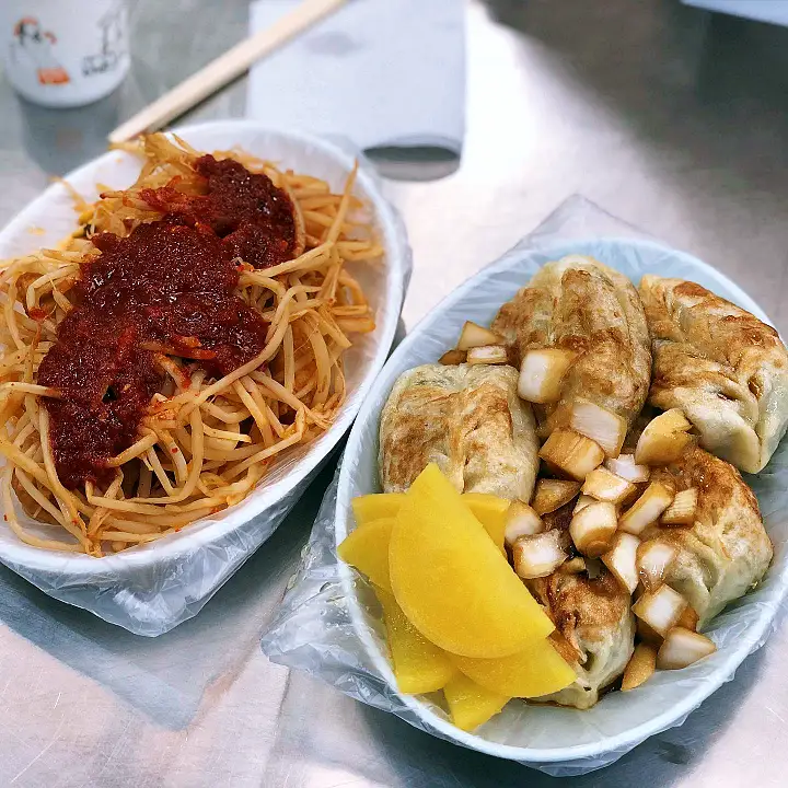 생방송오늘저녁 대구 서문시장 나뭇잎 손만두 찐만두 매콤 양념오뎅 맛집 추천