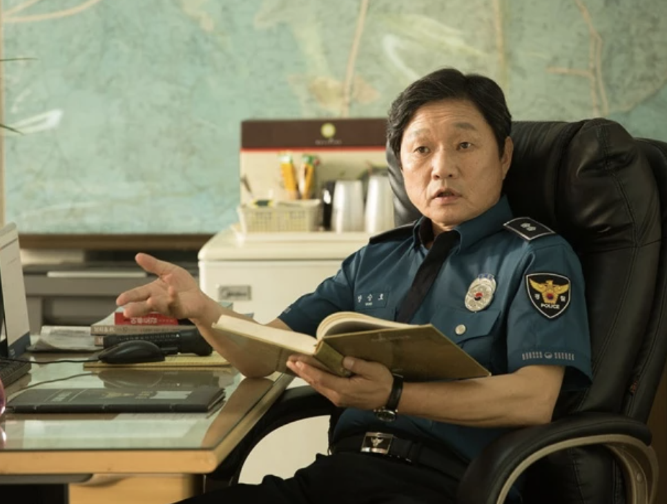 주진모 경찰 역할