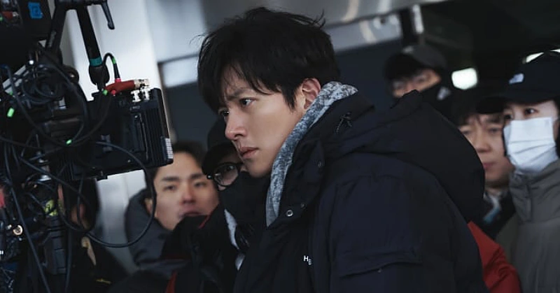 조각도시 찰영중인 지창욱