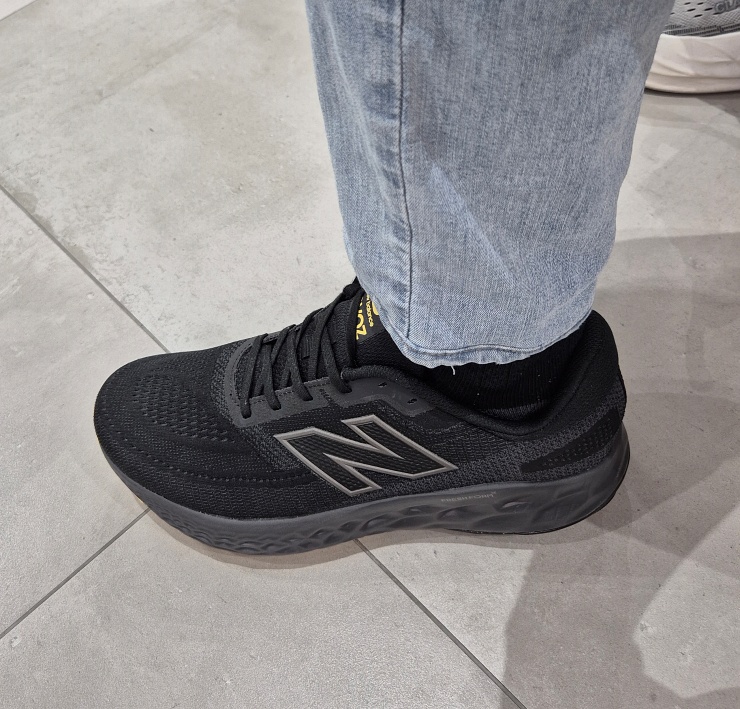 데일리 러닝화 EVOZ v4 추천