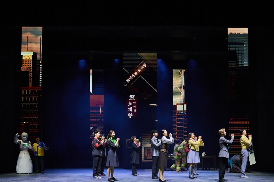 창작뮤지컬 '천 개의 파랑' - 인간과 기술의 경계를 넘나드는 감동의 서사