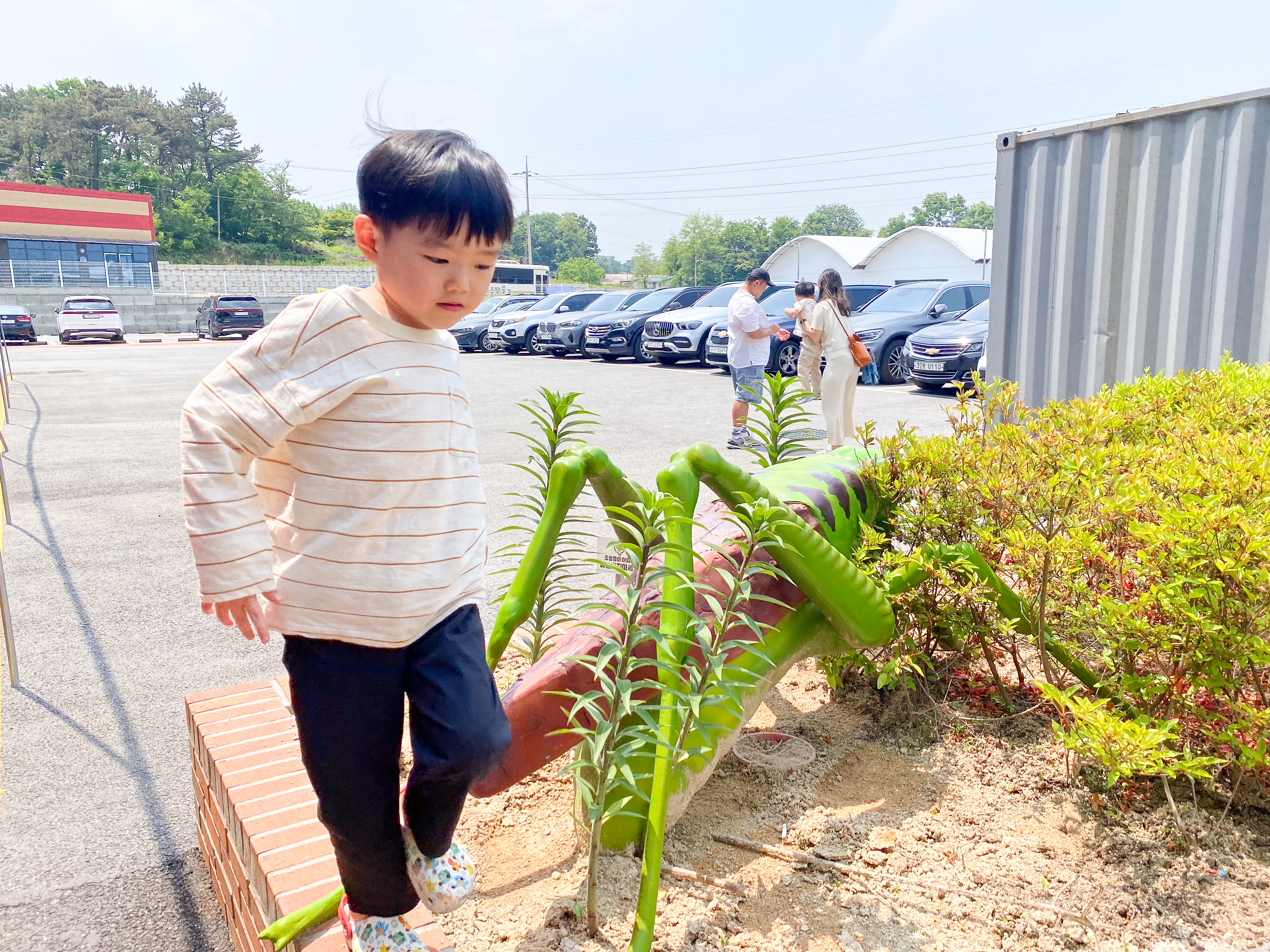곤충을 무척 좋아하는 한별