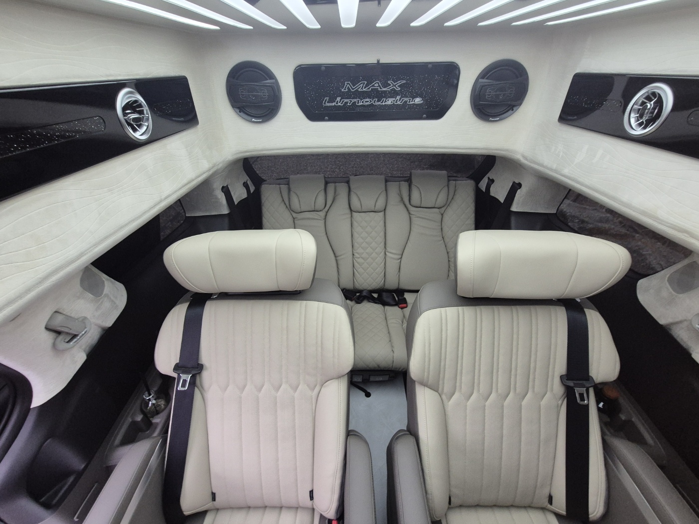 Kia Carnival limousine private chauffeur vehicle in Seoul