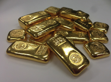 금의 경제적 가치 &ndash; 금 가격 변동의 원인과 투자 전략