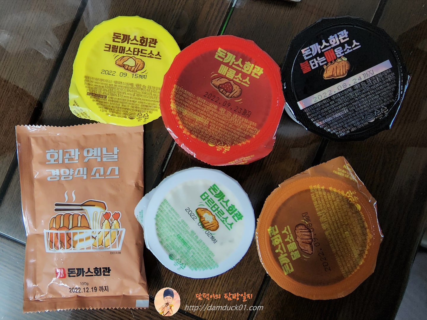 돈까스회관 소스들