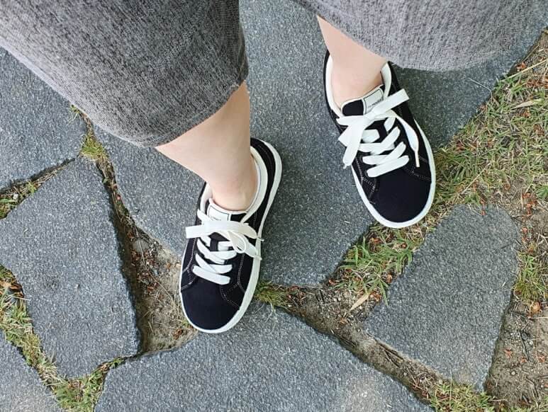 르무통 운동화 버디 착용컷 1