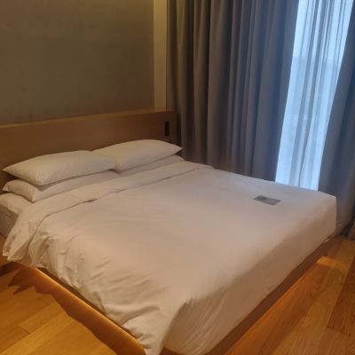 테이크호텔-서울-광명-King사이즈-침대