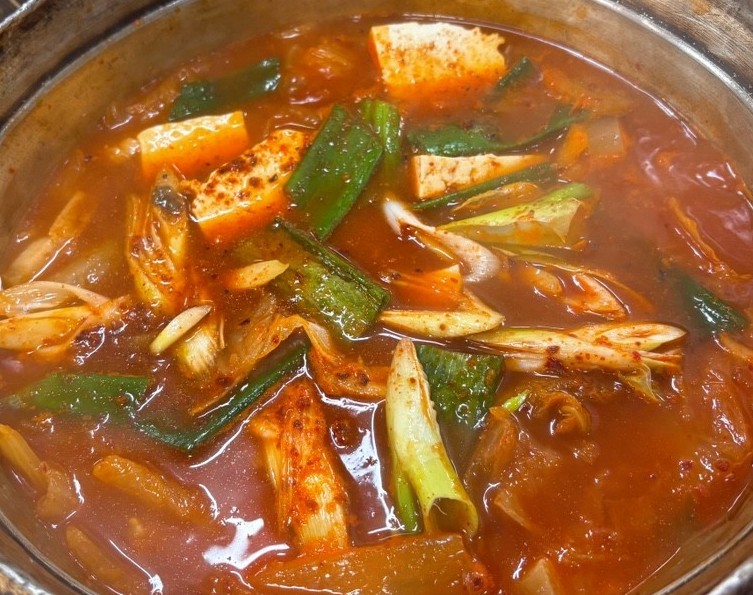 6시내고향 세종 김치찌개 갈비탕 고향투어 마십이 방금 끓이기 시작한 김치찌개