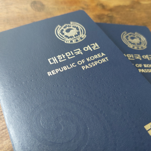 전자여권으로-자동출입국심사대-빠르게-통과