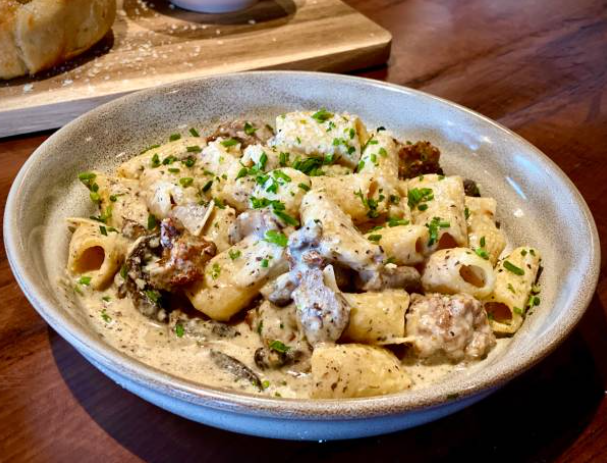 트러플 크림 파스타 사진