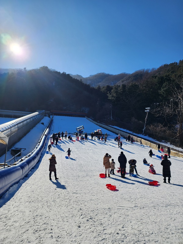 가평눈썰매장 중급 슬로프