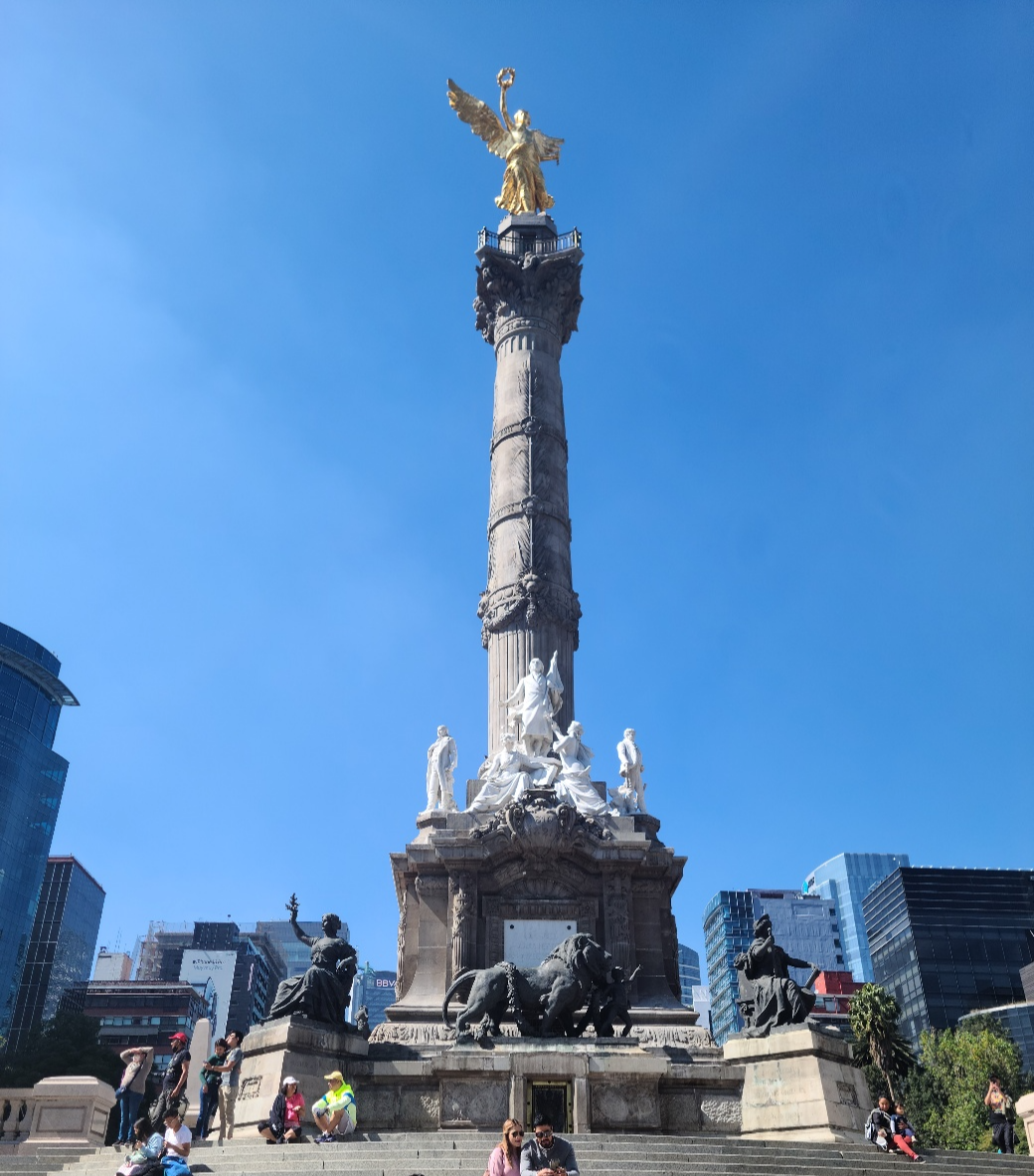 멕시코 멕시코시티 독립 100주년 황금 천사상, 독립기념비(El &Aacute;ngel de la Independencia) 모습
