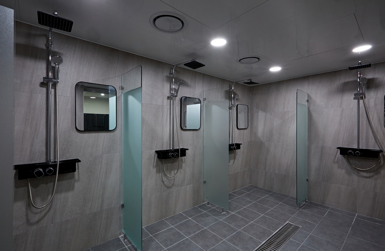 헬스장샤워장인테리어
