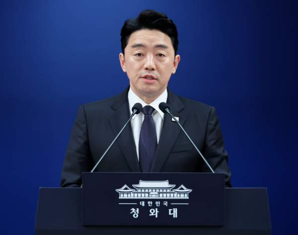 청와대 강훈식 실장 "5월 원유 87% 확보" 및 공급망 다변화 성공 분석