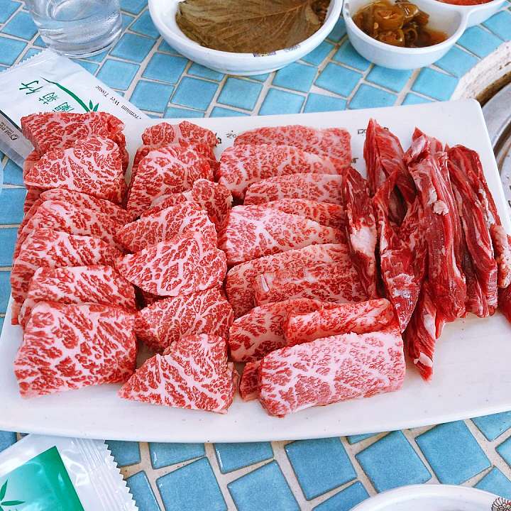 토요일은 밥이좋아 예산 덕산 스플라스 리솜 한우 양념 갈비 맛집 연탄불 구이 소고기 특수부위 갈매기살 예산10미 현지인 추천 토밥 좋아 방송정보