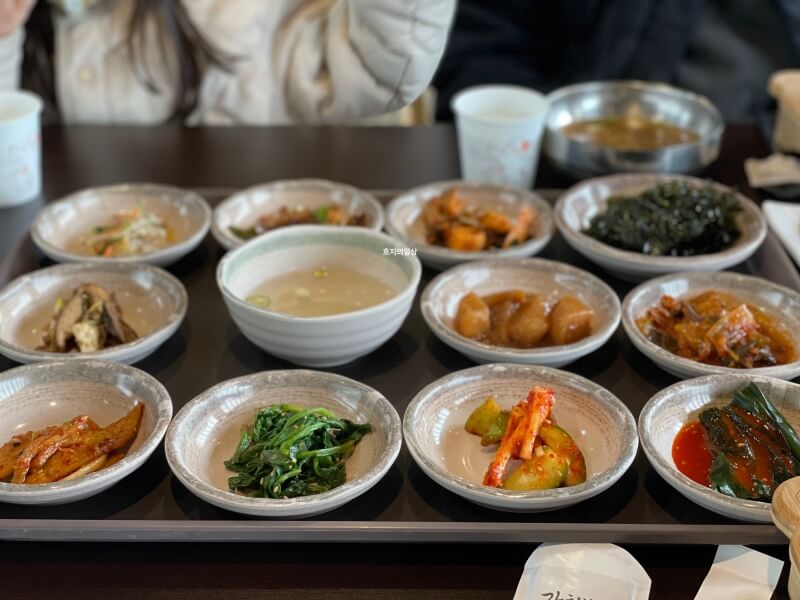 오산 동탄 외식타운 갈치밥상 - 기본 12첩 반찬