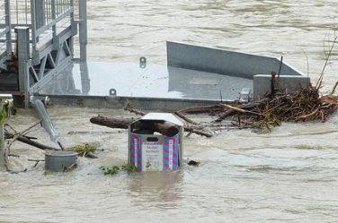 홍수로-흙탕물이-넘치는-꿈