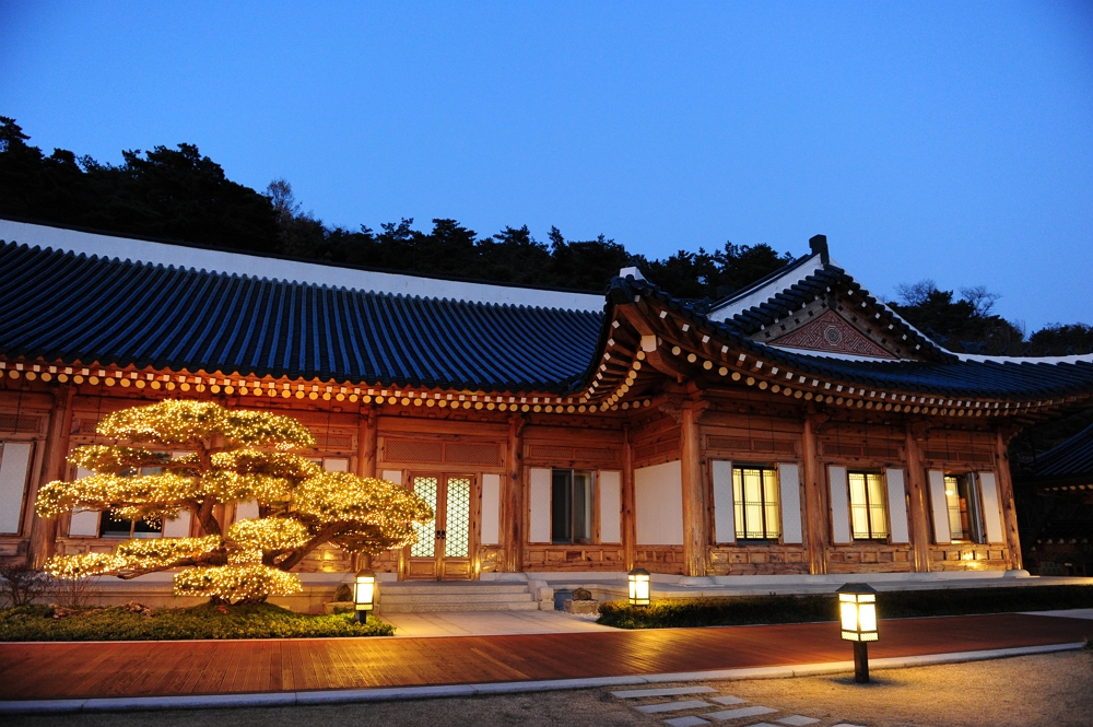 청와대 본관 관람