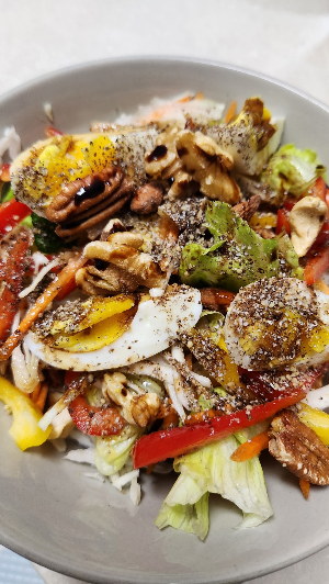 맛있고 건강한 샐러드 사진