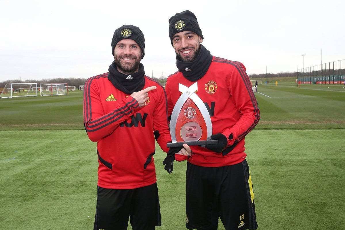 브루노 페르난데스(우측)