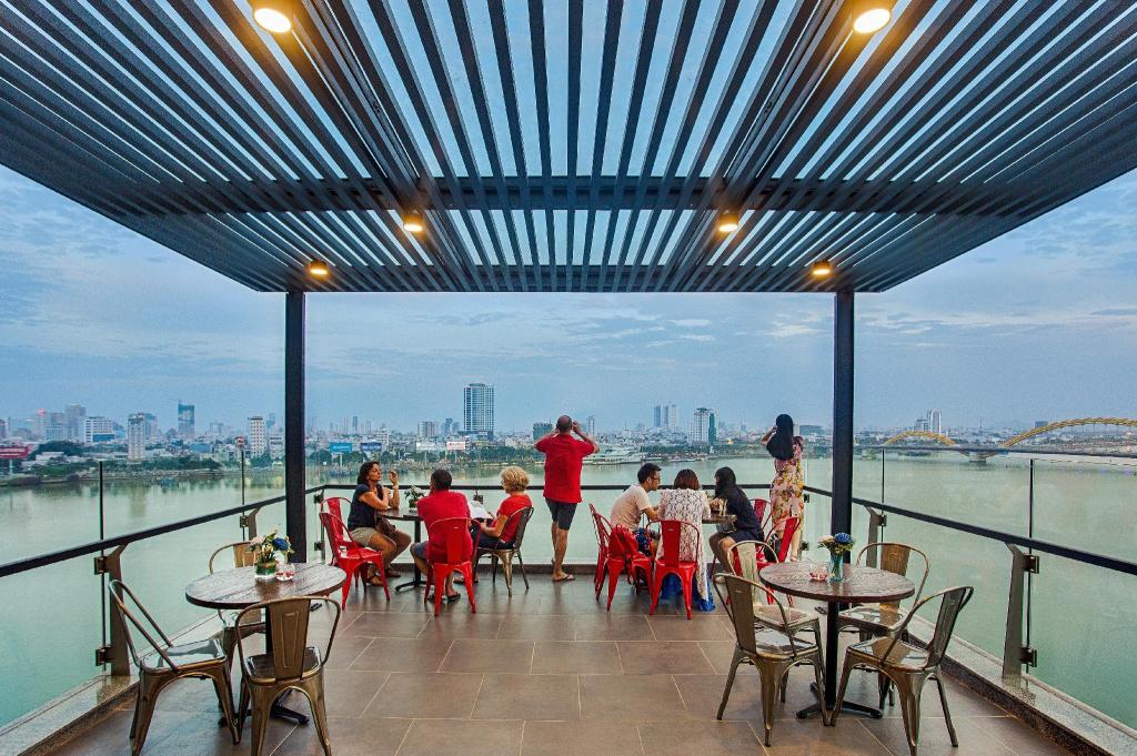 아보라 호텔 (Avora Hotel)