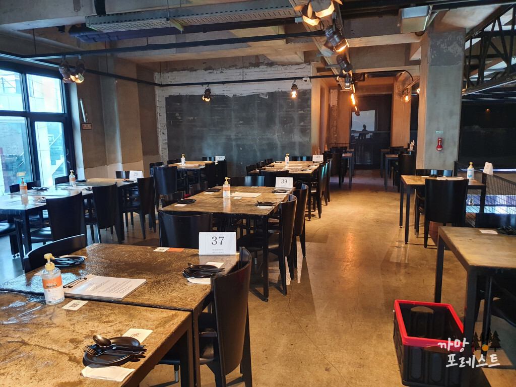 강남 비어룸 2층