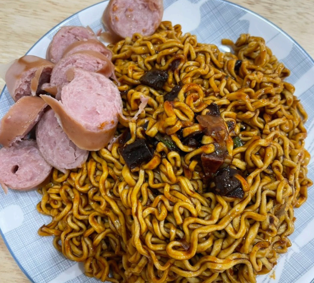 공간춘 쟁반짬짜면