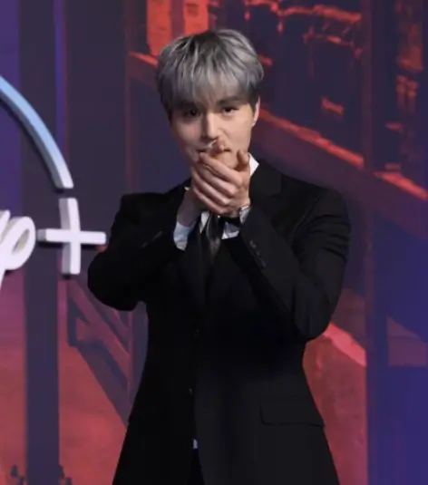 킬러들의 쇼핑몰 이동욱