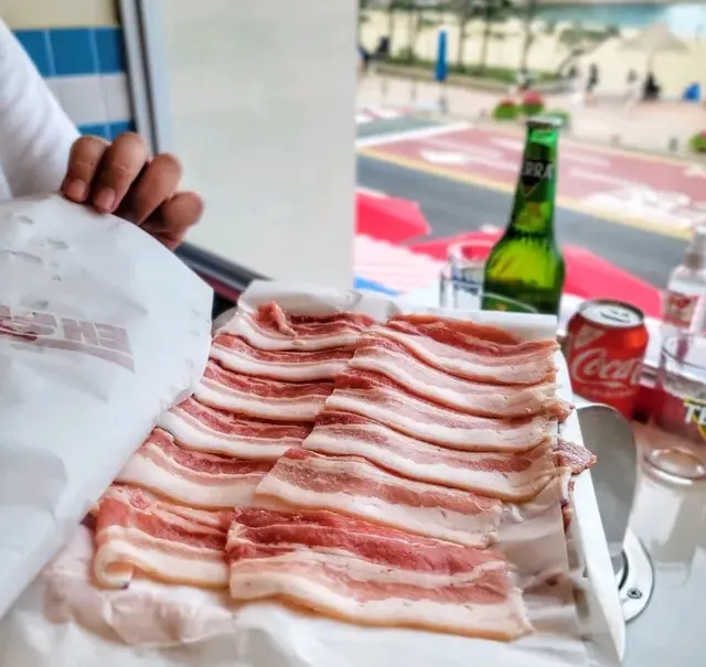 광안리 앞바다 루프탑 고기집 '태닝돈'