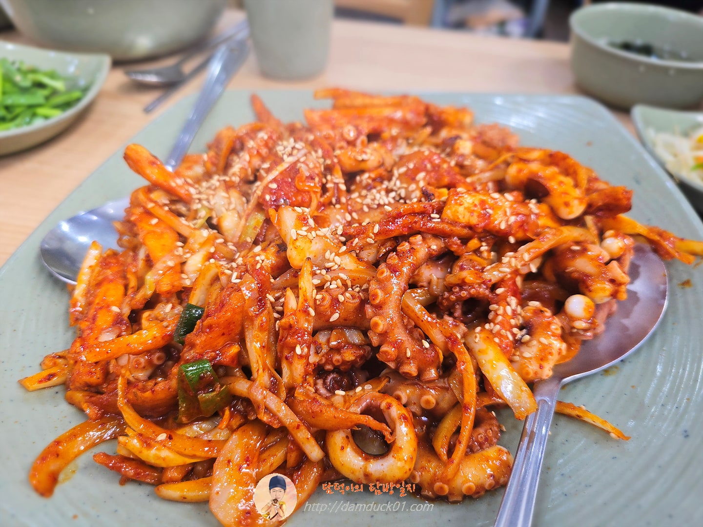 불향 낙지 더덕볶음