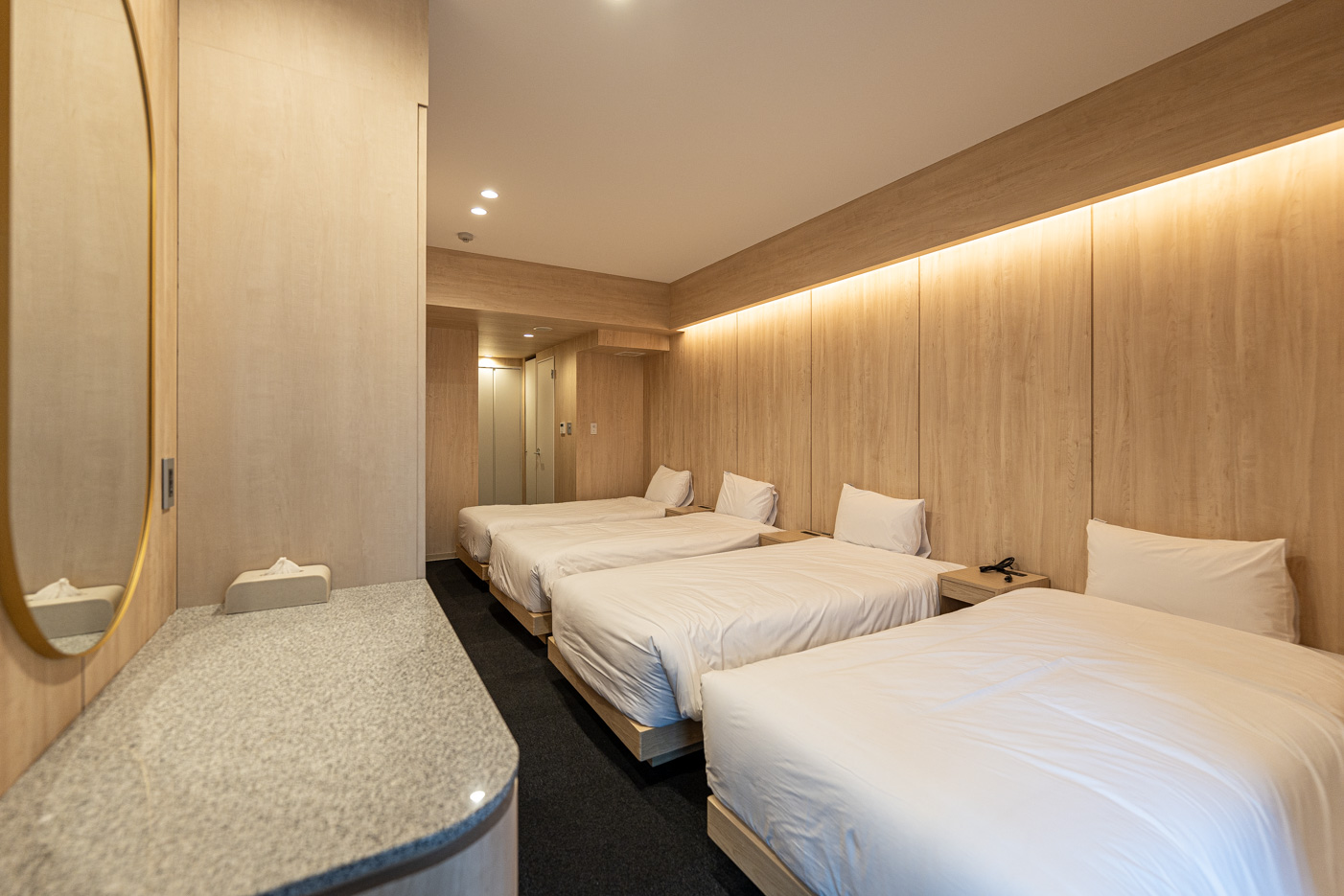 Original source photograph 56 for Osaka and Kansai Hotels: 36 Stay and Bathing Records, Plus 8 Official Introductions