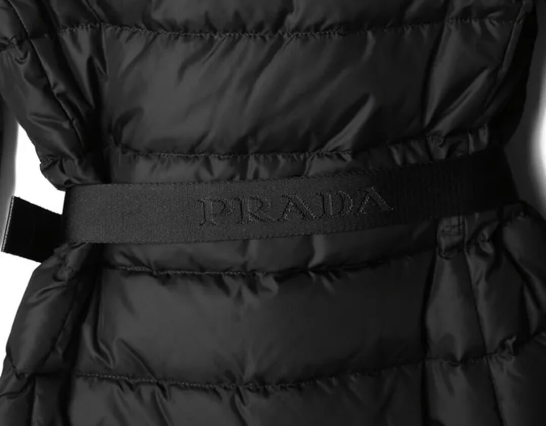 프라다 패딩