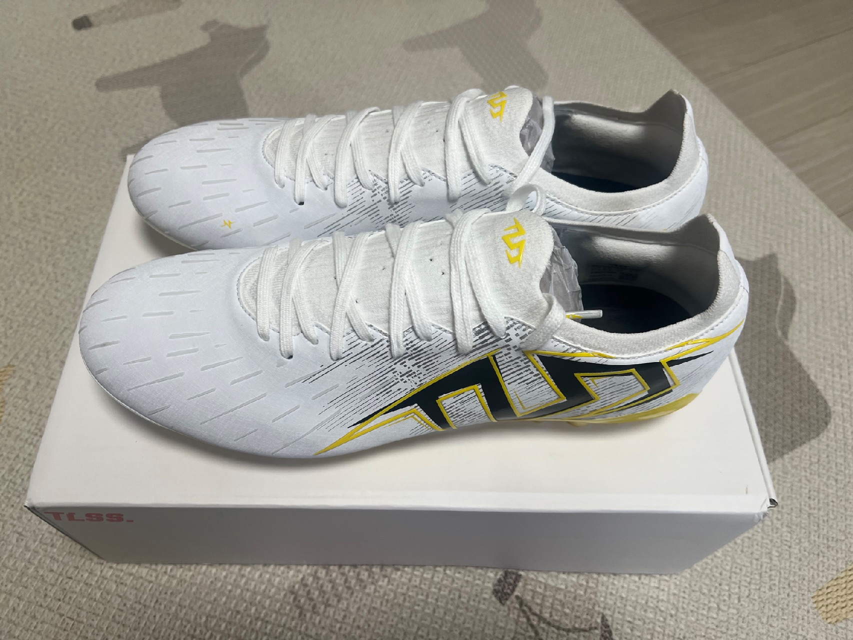 TLSS 축구화 스트라이커 소닉 mg 이미지