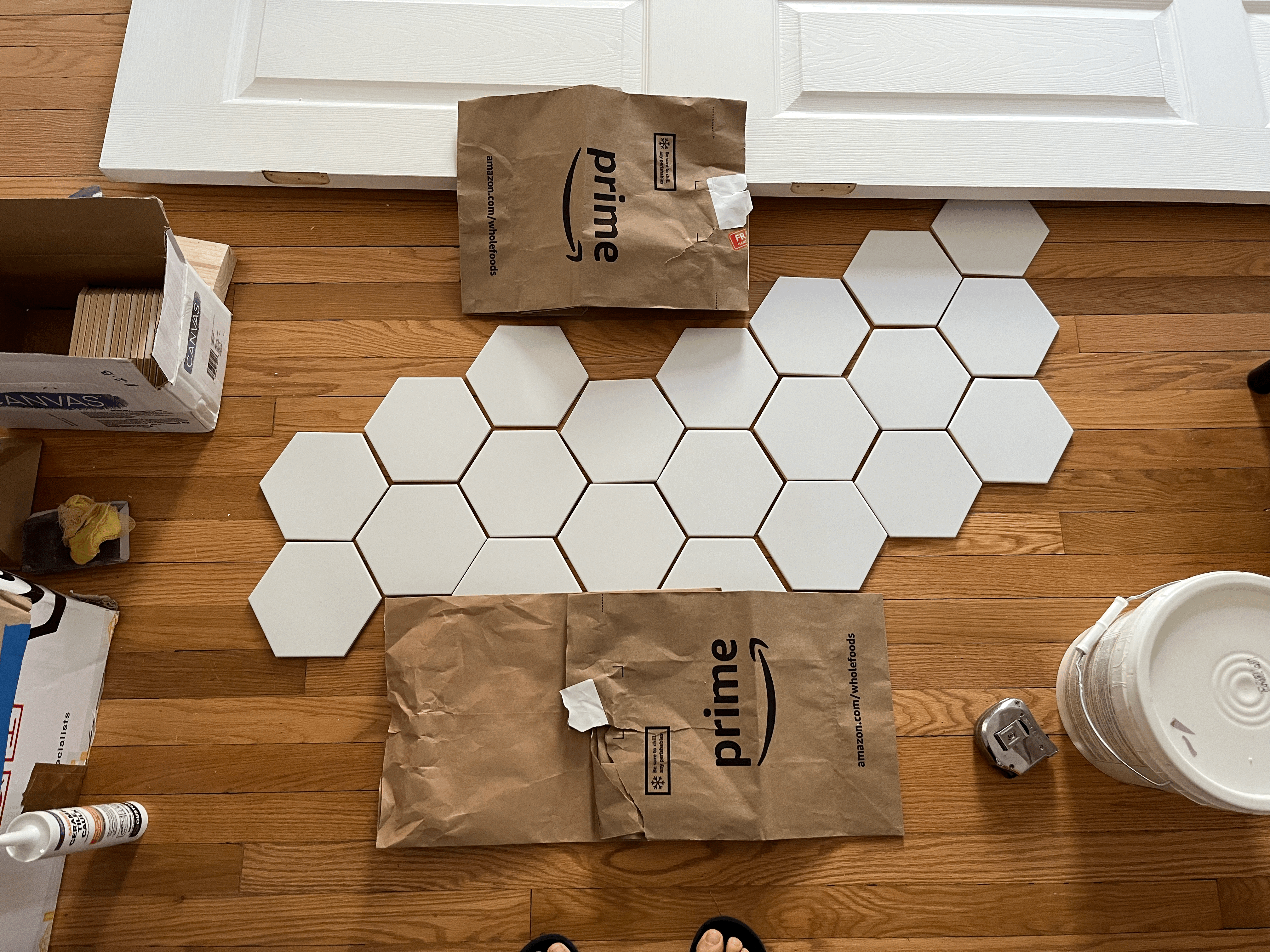 hexagon-tile-for-bathroom-backsplash