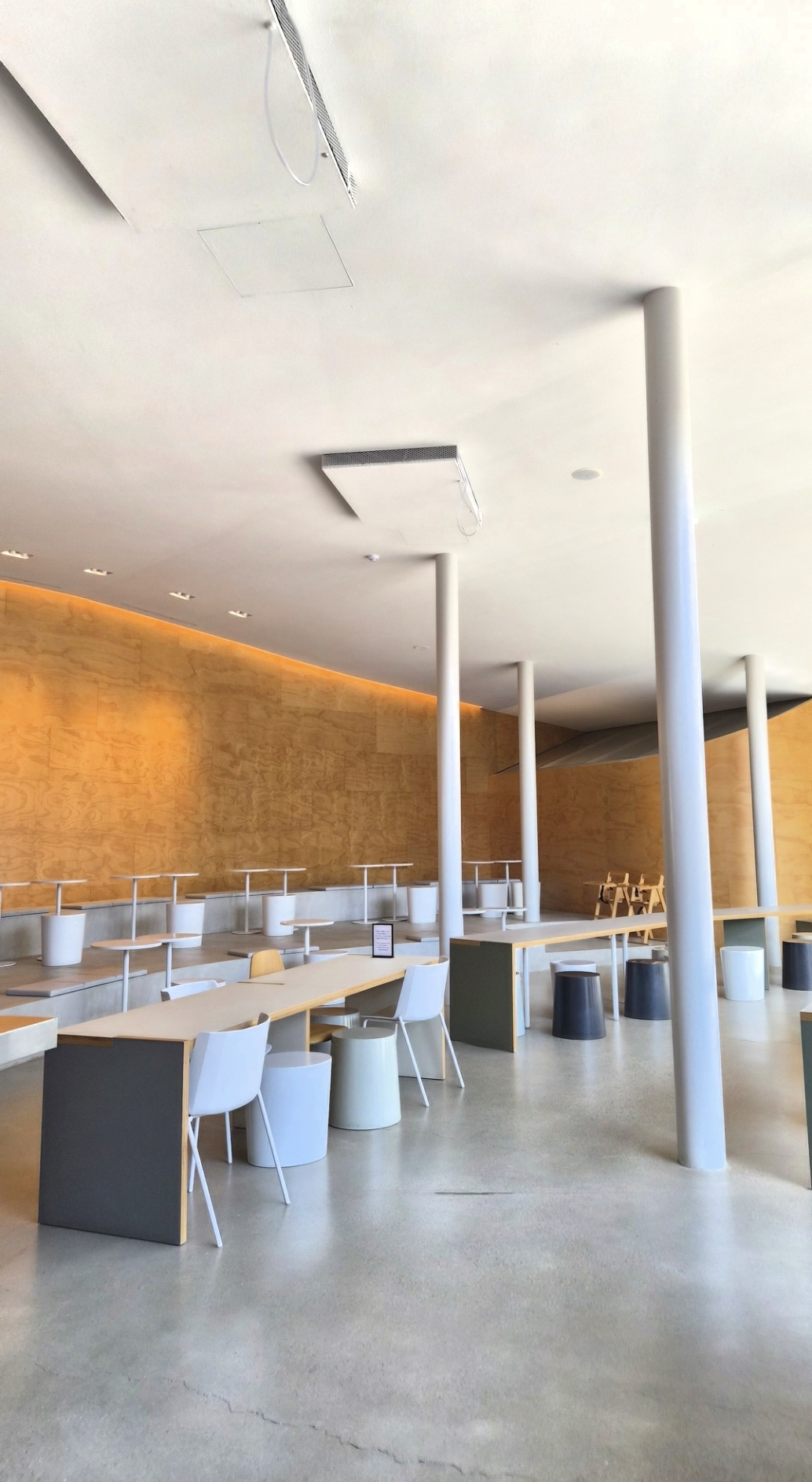 아유스페이스 내부