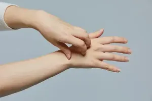 손