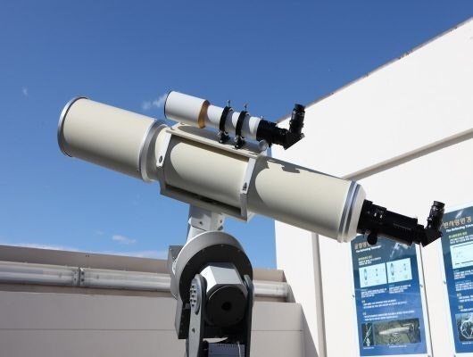 천체망원경 사진