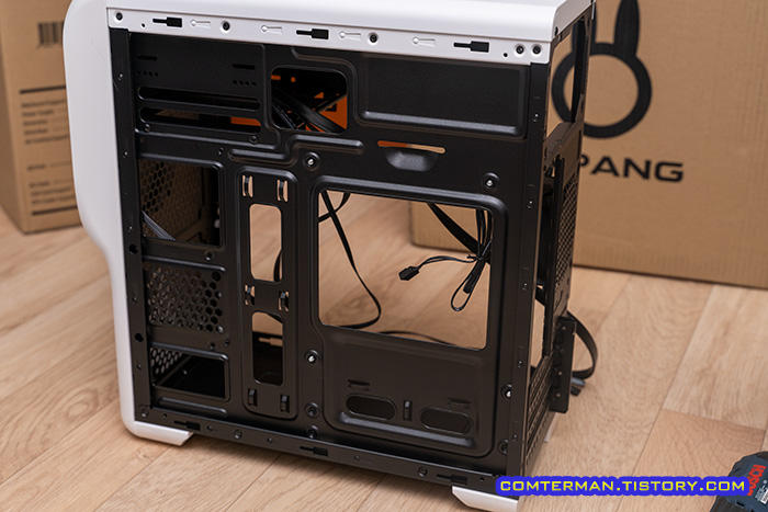 라팡 케이스 선정리 타공면