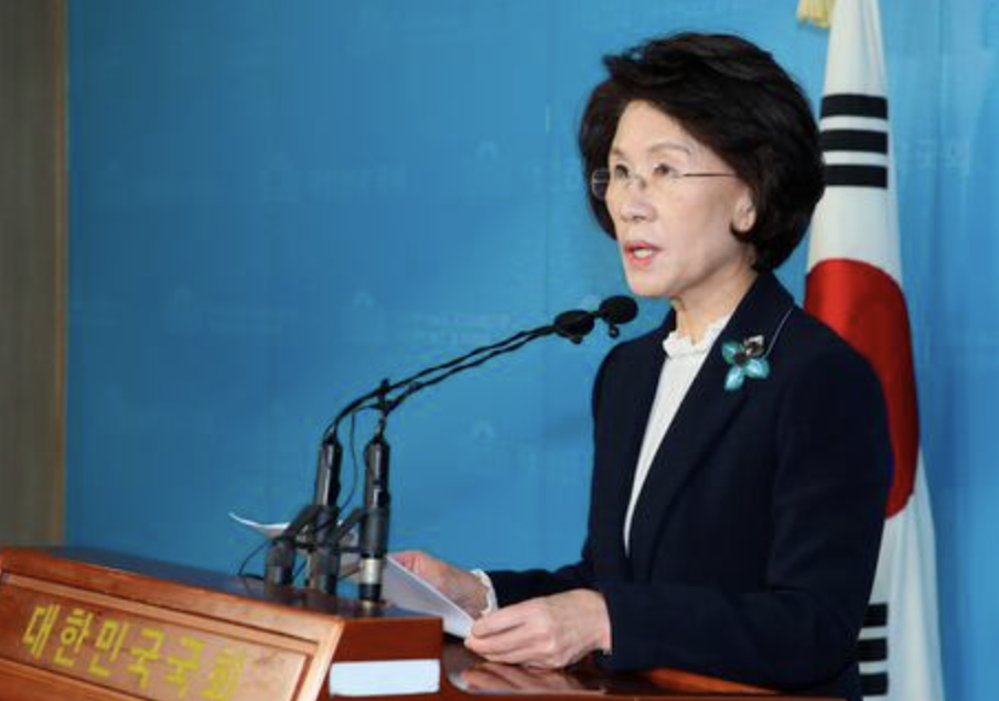 정치인 진수희
