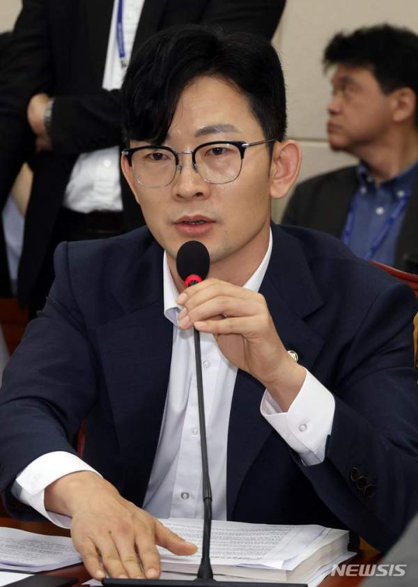 박충권 국회의원 프로필