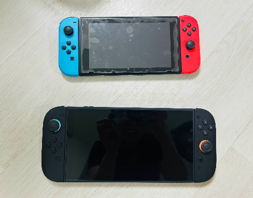 닌텐도1과 닌텐도2 스위치 실물 비교