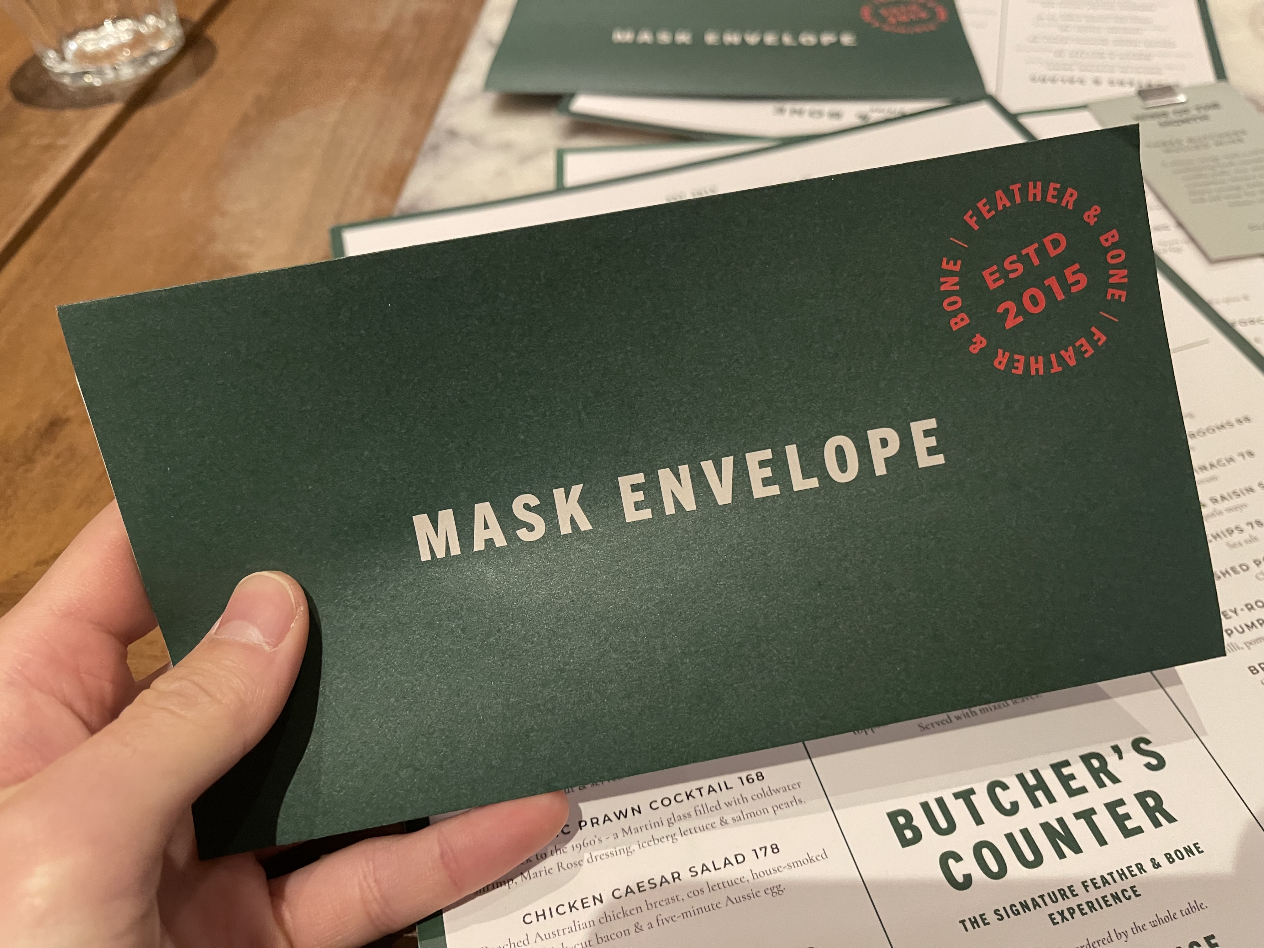 Feather &amp; Bone 마스크 봉투