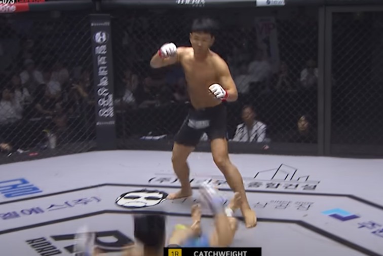 윤형빈vs밴쯔 출처: 유튜브 ROAD FIGHTING CHAMPIONSHIP 