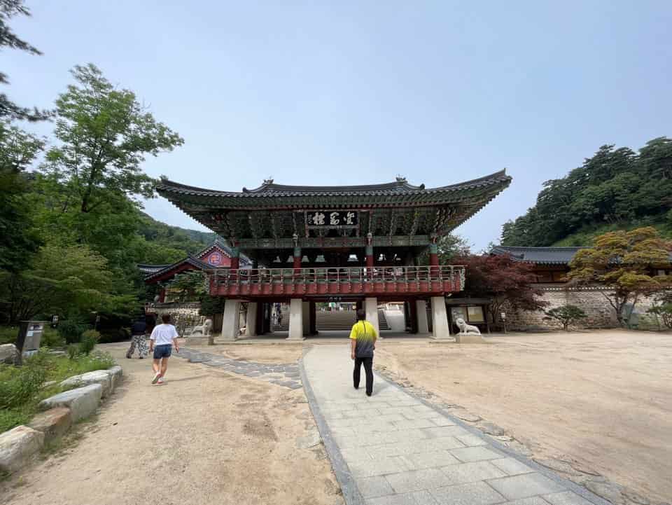 월정사 금강루