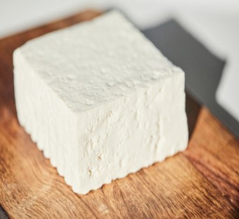 갱년기 여성에게 좋은 음식 10가지와 피해야 할 식품