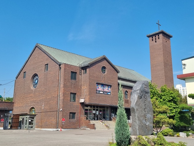 예산 산성리성당