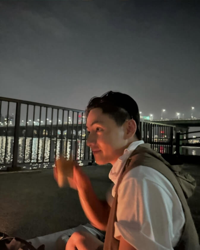 BTS 뷔&amp;#44; 군대에서 벌크업? 근황 사진에 팬들 심쿵!