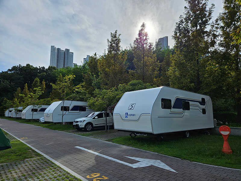 광교호수공원 가족캠핑장 전경3