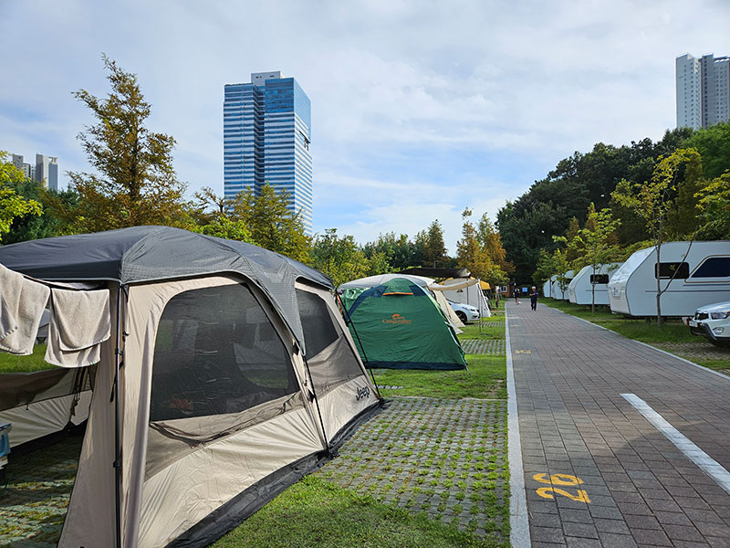 광교호수공원 가족캠핑장 전경4